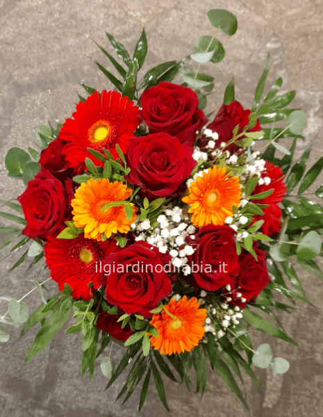 Bouquet di rose e gerbere